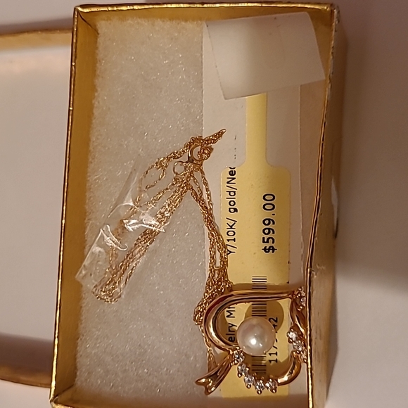 10K NECKLACE GOLD WITH PEARL PENDANT - Picture 1 of 3